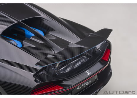 AUTOart 1/18　ブガッティ シロン スポーツ 2019 （フレンチ・ブルー／カーボン・ブラック）　70997