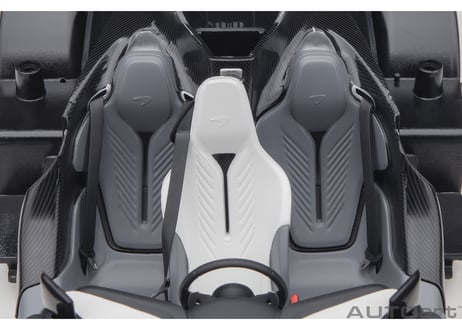 AUTOart 1/18　 マクラーレン スピードテール （メタリック・ライトブルー）　76086