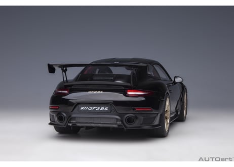 AUTOart 1/18　ポルシェ 911 （991.2） GT2 RS ヴァイザッハ・パッケージ （ブラック／カーボンブラック）　78186