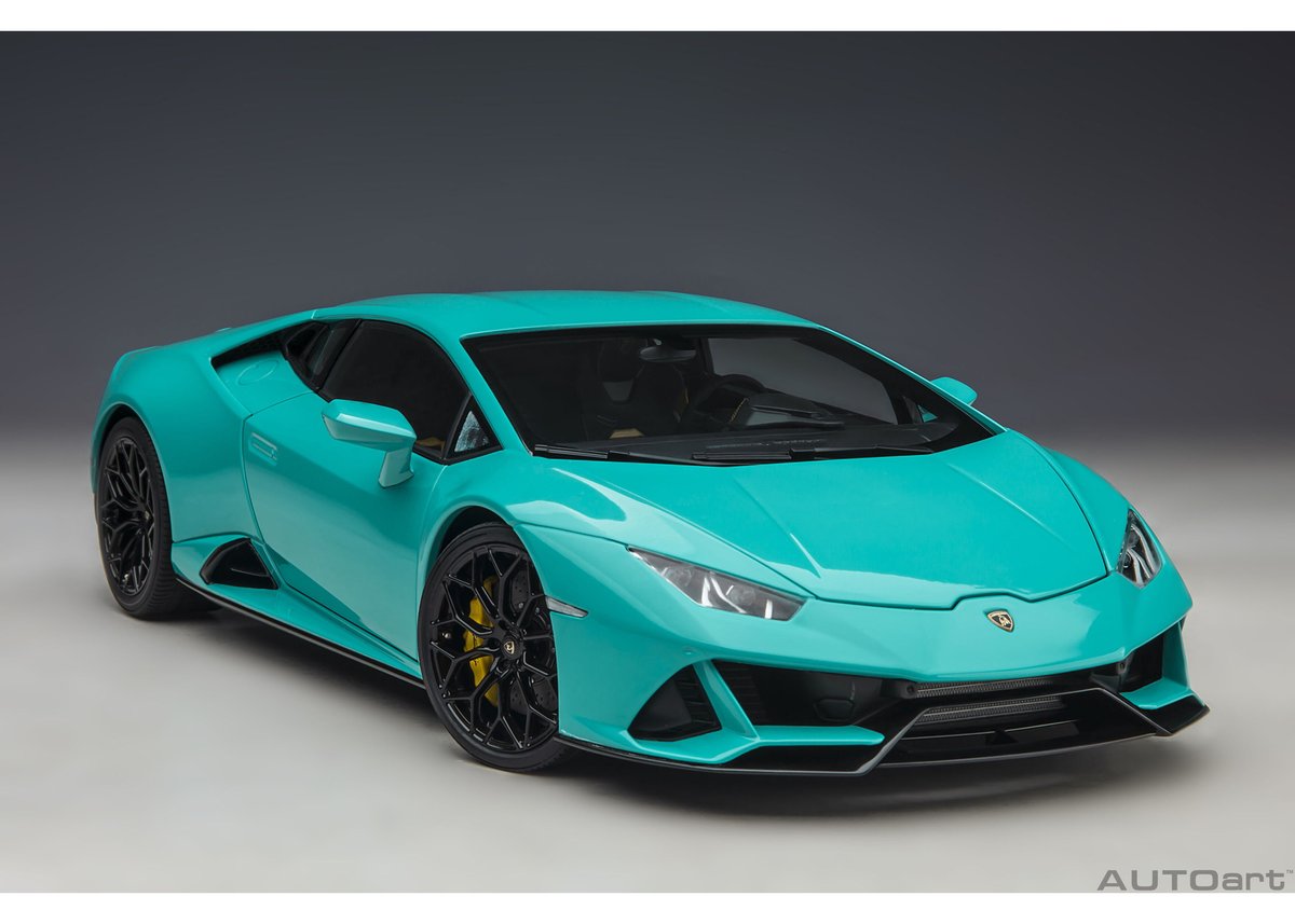 コンセプト企画 1/18 V10ランボルギーニ ウラカン2台 Amazon | オートアート(AUTOart) AUTOart 1/18 ランボルギーニ