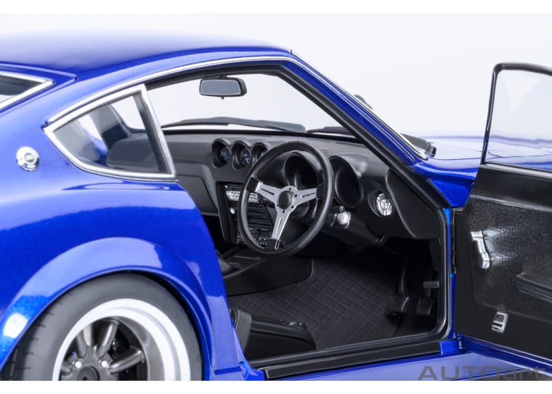 AUTOart 1/18 日産 フェアレディZ （S30） 「湾岸ミッドナイト」 悪魔