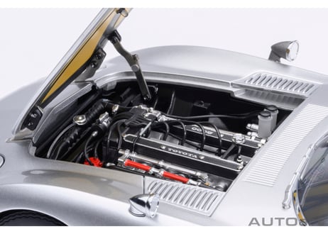 AUTOart 1/18　トヨタ 2000GT 1967 （シルバー）　79548