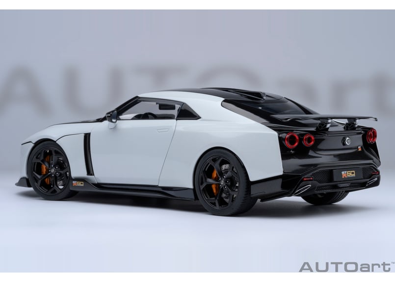 AUTOart 1/18 NISSAN GT-R50 by ITALDESIGN （メタリック