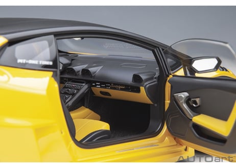 AUTOart 1/18　 リバティーウォーク LB‐シルエット ワークス ランボルギーニ ウラカン GT （メタリック・イエロー）　79127