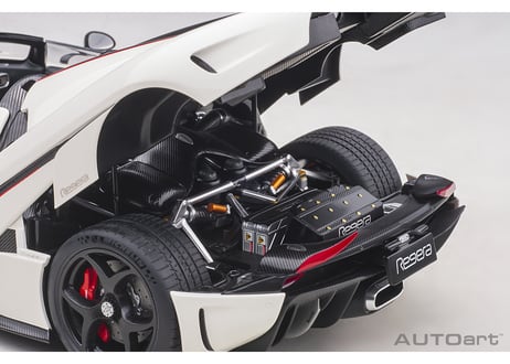 AUTOart 1/18　ケーニグセグ レゲーラ （ホワイト／カーボンブラック／レッド）　79027