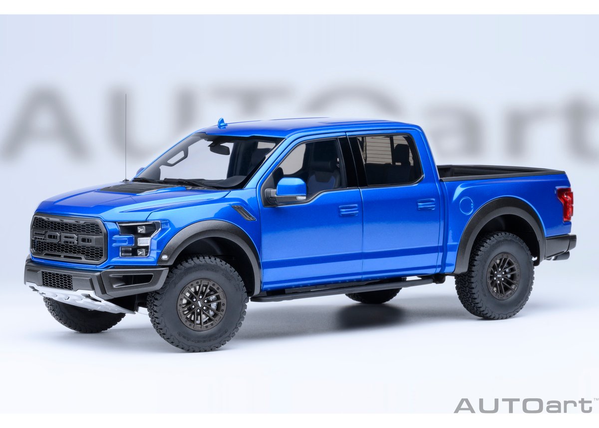 t.o様 リクエスト確認用　 フォード F-150ピックアップトラック　ミニカー AUTOart 1/18 フォード F-150 ラプター スーパークルー 2019 （ホワイト