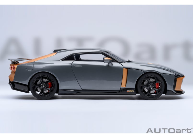 AUTOart 1/18 NISSAN GT-R50 by ITALDESIGN （グレー／ゴ