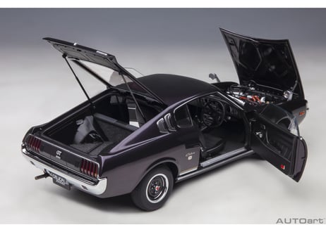 AUTOart 1/18　トヨタ セリカ リフトバック 2000GT （RA25） 1973 （ダークパープル・メタリック）　78769