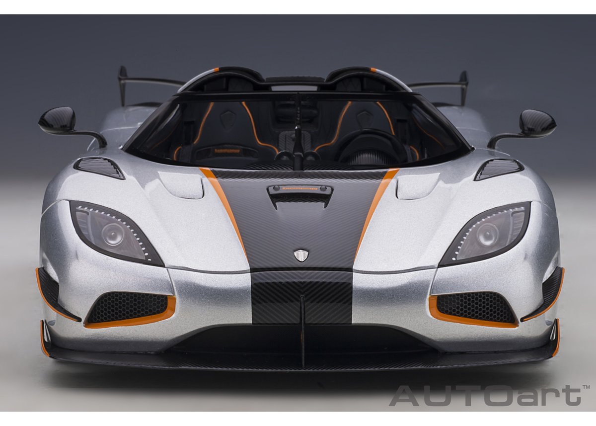AUTOart 1/18 ケーニグセグ アゲーラ RS (メタリック・シルバー/カーボンブラック) 79024