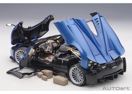 AUTOart 1/18　パガーニ ウアイラ ロードスター （ブルー・カーボン）　78286