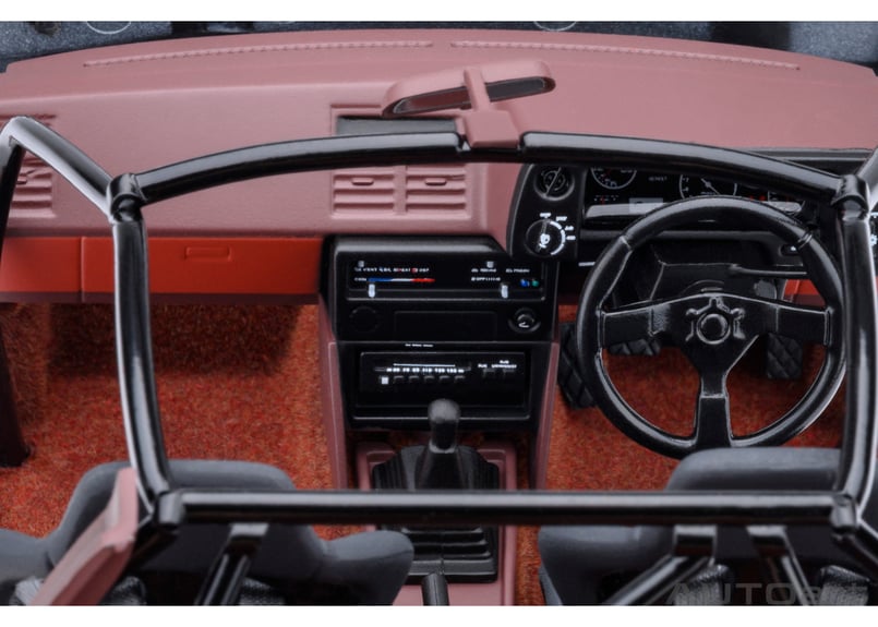 AUTOart 1/18 トヨタ スプリンター トレノ (AE86) 「頭文字 D」 “プロジ