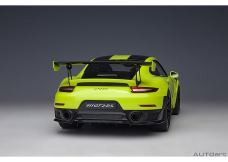 AUTOart 1/18　ポルシェ 911 （991.2） GT2 RS ヴァイザッハ・パッケージ （ライトグリーン／カーボンブラック）　78187
