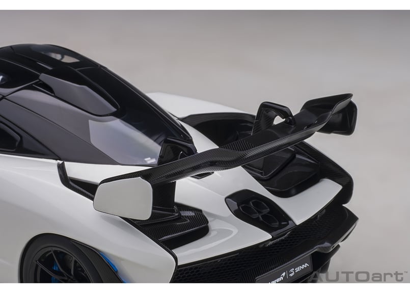 AUTOart - 【中古】AutoArt 1/18 マクラーレン セナ(ホワイト) ミニカー[10][240091347810] AUTOart - 【中古】AutoArt 1/18 マクラーレン セナ(ホワイト