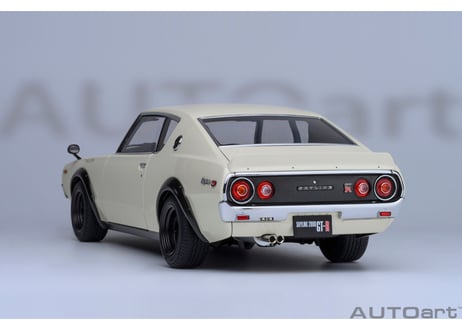 ”オンラインストア限定モデル”　AUTOart 1/18　日産 スカイライン 2000GT-R （KPGC110）チューンド・バージョン（ホワイト／カーボン・ボンネット）　77478