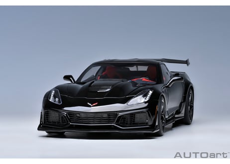 AUTOart 1/18　シボレー コルベット （C7） ZR1 （ブラック）　71276