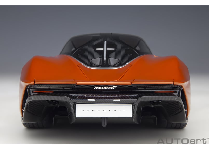 AUTOart 1/18 マクラーレン スピードテール (メタリック AUTOart 1/18 マクラーレン スピードテール (メタリック
