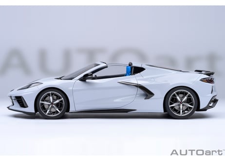 AUTOart 1/18　シボレー コルベット （C8） スティングレイ Z51 （グレー・メタリック）　71284