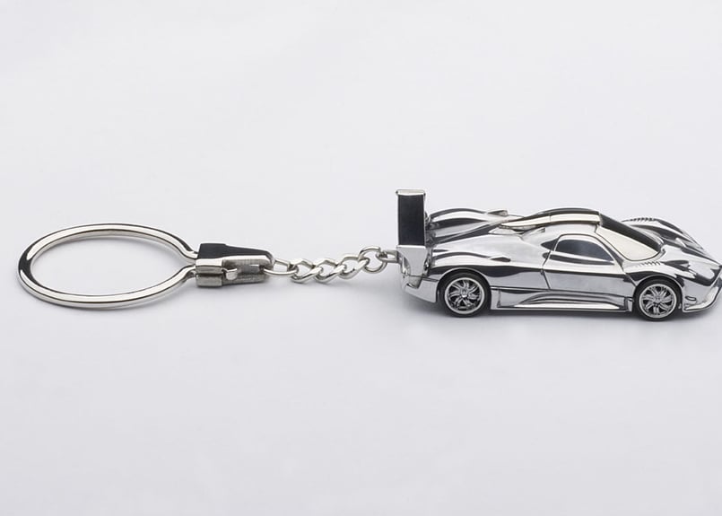 京商製クラッシックカー1//18 1/43 カラビナ付きのキーホルダー AUTOart 1/87スケール パガーニ ゾンダ R キーチェーン