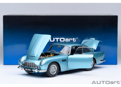 AUTOart 1/18　アストンマーチン DB5 （ライトブルー・パール）　70288