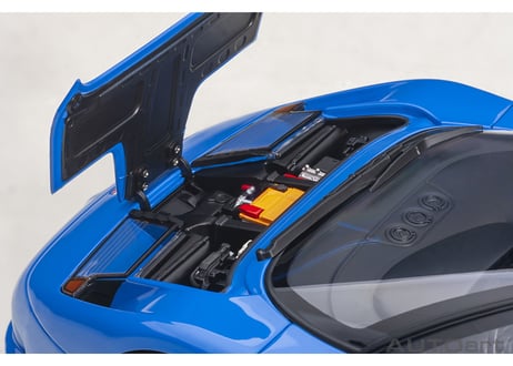 AUTOart 1/18　ブガッティ EB110 SS （フレンチ・ブルー）　70917
