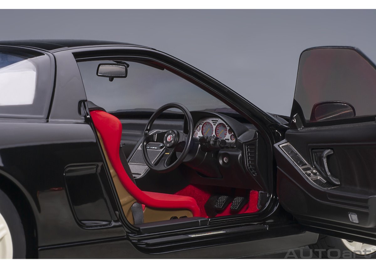 AUTOart 1/18 ホンダ NSX-R (NA2)(ベルリナブラック) 73216 AUTOart 1/18 ホンダ NSX-R (NA2)(ベルリナブラック) 73216