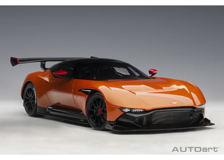 AUTOart 1/18　アストンマーチン ヴァルカン （メタリック・オレンジ）　70264