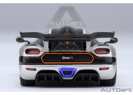 AUTOart 1/64　ケ－ニグセグ One：1 （メタリック・シルバー／カーボン・ブラック／オレンジ）　20042