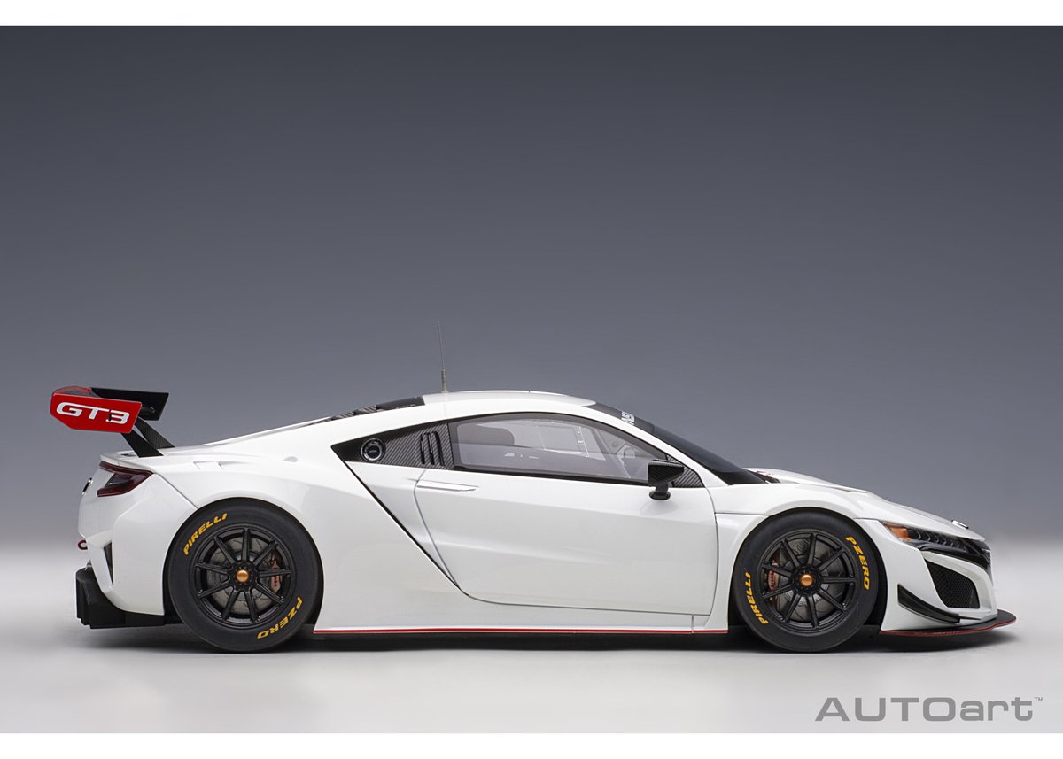 AUTOart 1/18 ホンダ NSX GT3 2018 （ホワイト）＊開閉無 81898