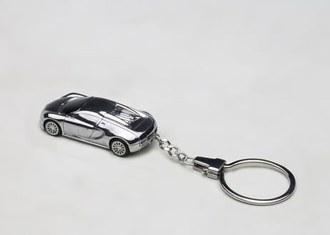 AUTOart  1/87スケール　ブガッティ ヴェイロン キーチェーン （アルミニウム）　41604