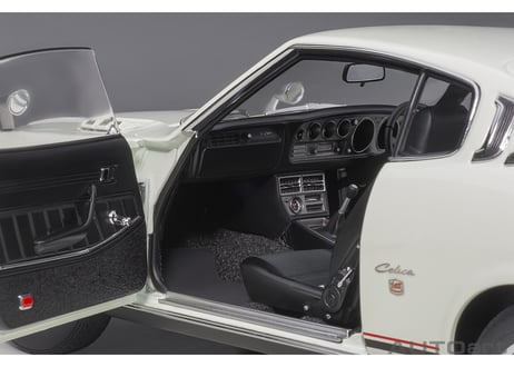 AUTOart 1/18　トヨタ セリカ リフトバック 2000GT （RA25） 1973 （ホワイト）　78766