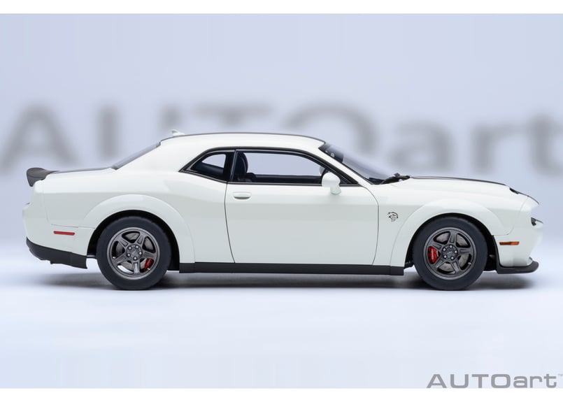 AUTOart 1/18 ダッジ チャレンジャー SRT スーパー ストック 2023