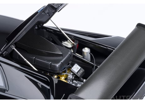 AUTOart 1/18　ランボルギーニ ディアブロ GTR （ブラック）　79137