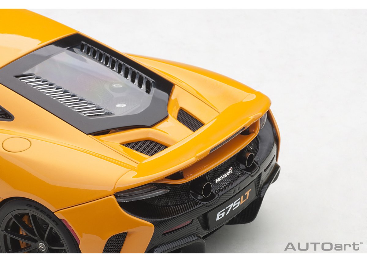 AUTOart 1/18 マクラーレン 675 LT （オレンジ） 76048 | AUTOa...