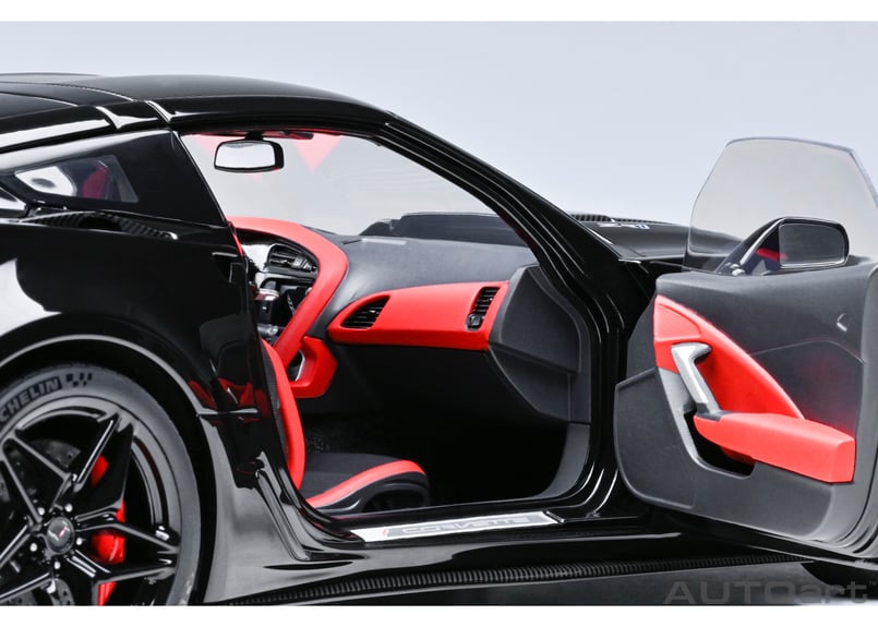 AUTOart 1/18 シボレー コルベット (C7) ZR1 (ブラック AUTOart 1/18 シボレー コルベット (C7) ZR1 (ブラック