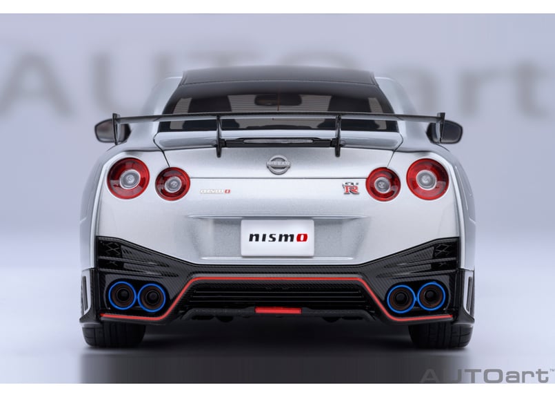 AUTOart 1/18 日産 GT-R (R35) ニスモ スペシャルエディション AUTOart 1/18 日産 GT-R (R35) ニスモ スペシャルエディション