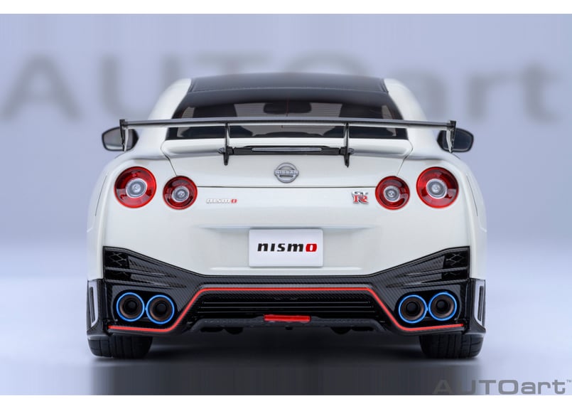 AUTOart 1/18 日産 GT-R (R35) ニスモ スペシャルエディション AUTOart 1/18 日産 GT-R (R35) ニスモ スペシャルエディション