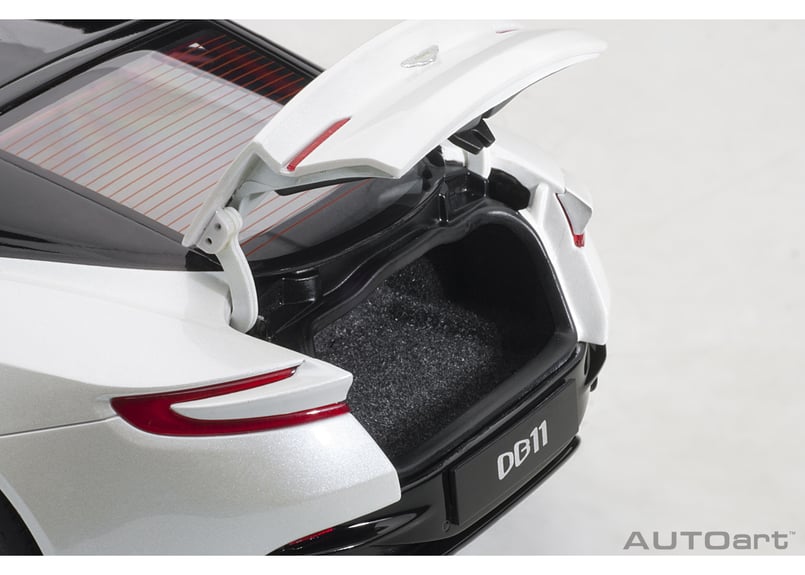AUTOart 1/18 アストンマーチン DB11 (メタリック・ホワイト AUTOart 1/18 アストンマーチン DB11 (メタリック・ホワイト