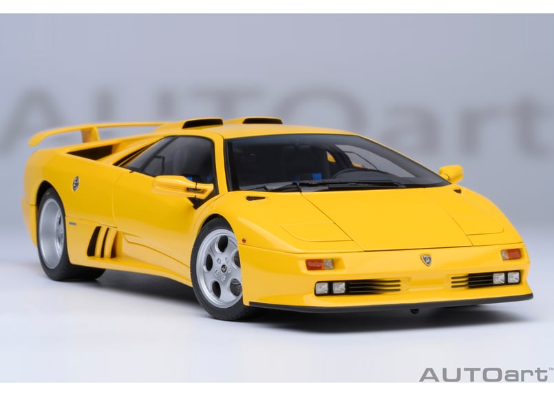 AUTOart 1/18 ランボルギーニ ディアブロ SE30 イオタ AUTOart 1/18 ランボルギーニ ディアブロ SE30 イオタ