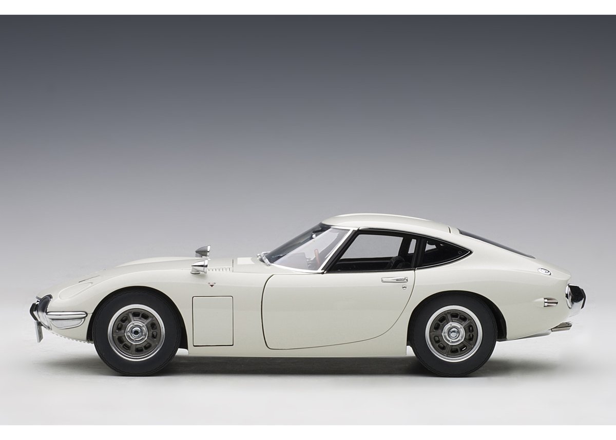 AUTOart 1/18 トヨタ 2000GT (ホワイト) 78753 | AUTOart