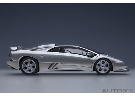 AUTOart 1/18　ランボルギーニ ディアブロ SE30 イオタ （TITANIO／メタリック・シルバー）　79143