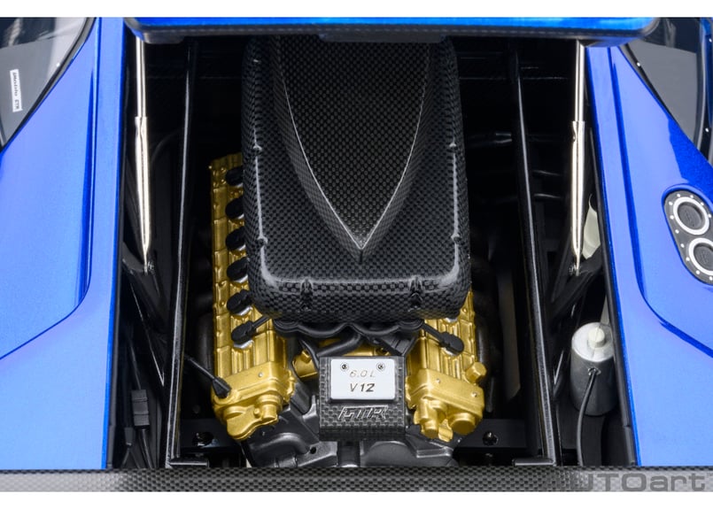 AUTOart 1/18 ランボルギーニ ディアブロ GTR （メタリック・ブルー