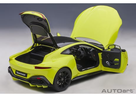 AUTOart 1/18　アストンマーチン ヴァンテージ 2019 （メタリック・ライムグリーン／カーボンブラック・ルーフ）　70279