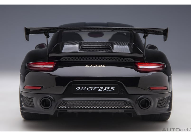 スパーク 1/18 ポルシェ 911 GT2 RS 25 Amazon | ポルシェディーラー