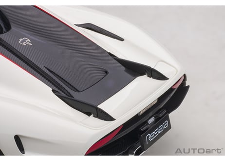 AUTOart 1/18　ケーニグセグ レゲーラ （ホワイト／カーボンブラック／レッド）　79027