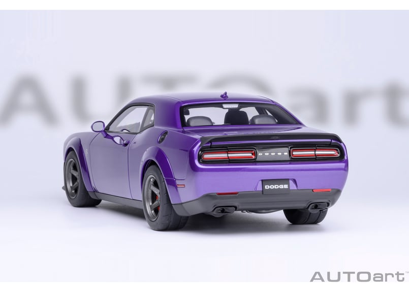 AUTOart 1/18 ダッジ チャレンジャー SRT スーパー ストック 2023