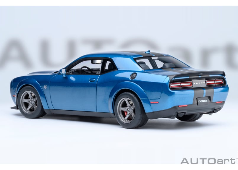 AUTOart 1/18 ダッジ チャレンジャー SRT スーパー ストック 2023
