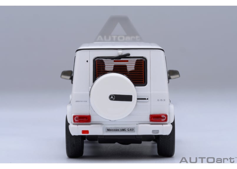 【こうじろう】Mercedes-Benz AMG ホワイト ミニカー NZG 1/18 Mercedes Benz AMG GT 63 4Matic Opalite white magno