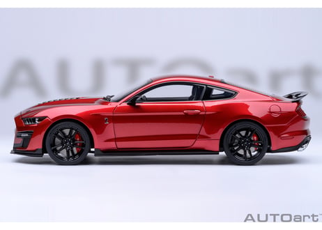 AUTOart 1/18　フォード マスタング シェルビー GT500 （レッド／ブラック・ストライプ）　73098