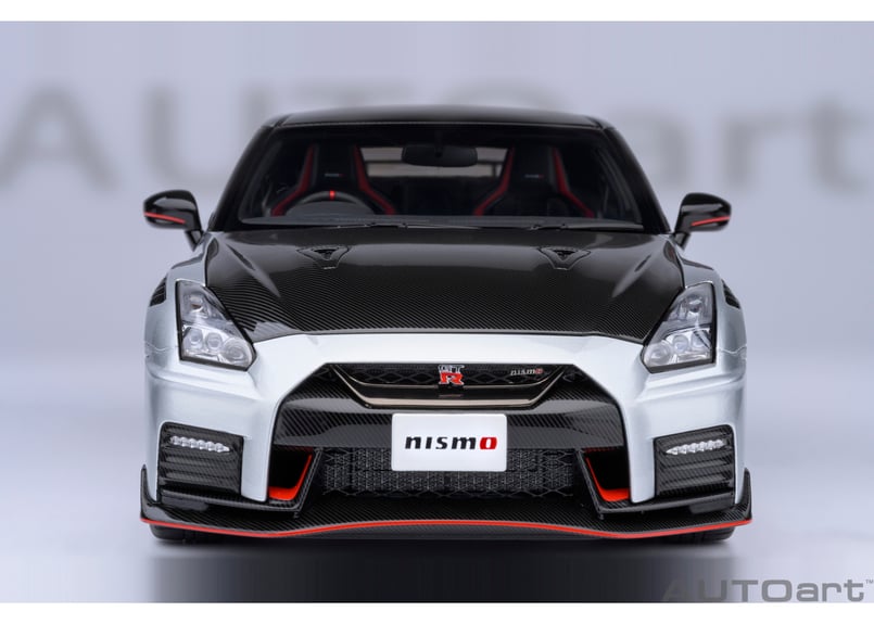 AUTOart 1/18 日産 GT-R (R35) ニスモ スペシャルエディション AUTOart 1/18 日産 GT-R (R35) ニスモ スペシャルエディション