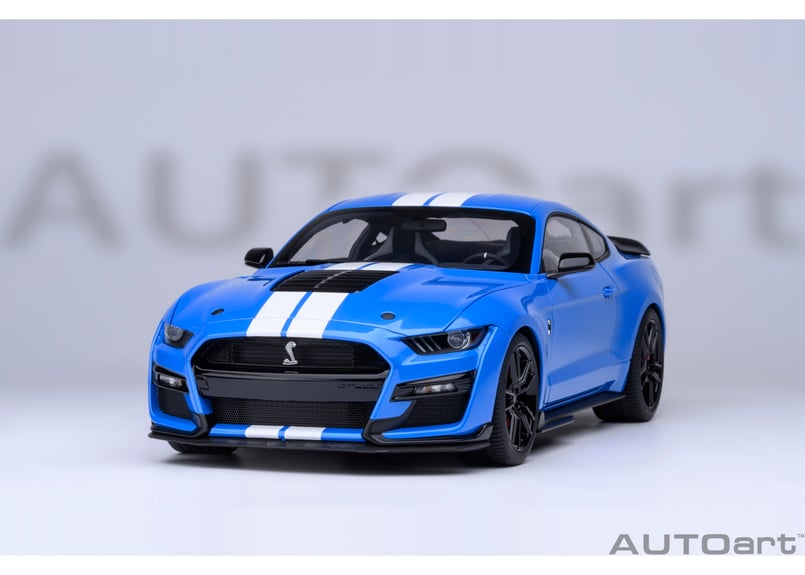 オートアート1/18アルファロメオ ・シェルビー・マスタング 2点セット オートアート1/18アルファロメオ ・シェルビー・マスタング 2点セット